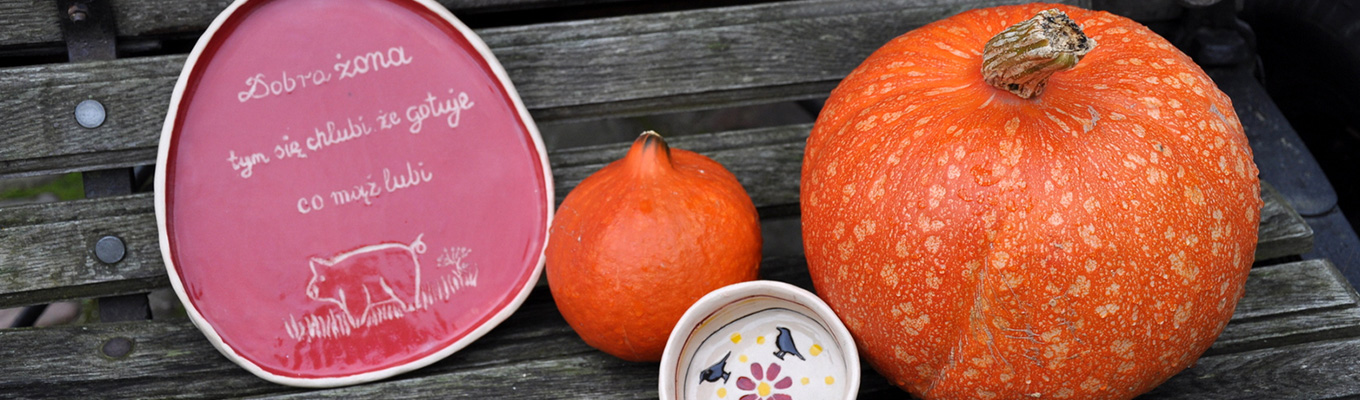 przykłady wykonanych ceramicznych naczyń